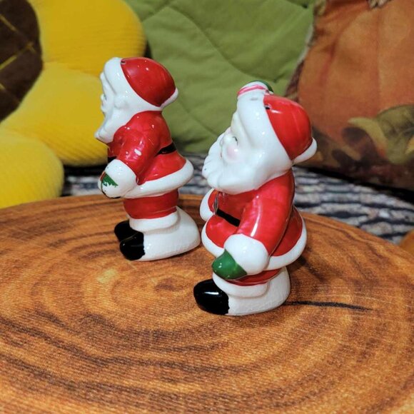 🎄Vintage Santa Claus Salt & Pepper Shakers - Picture 3 of 9